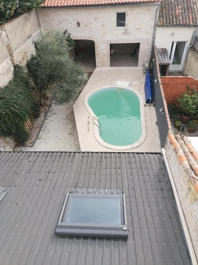 Bed and Breakfast Grande Chambre D'Hote Pour 4 A 5 Personnes Chef-Boutonne Exterior foto