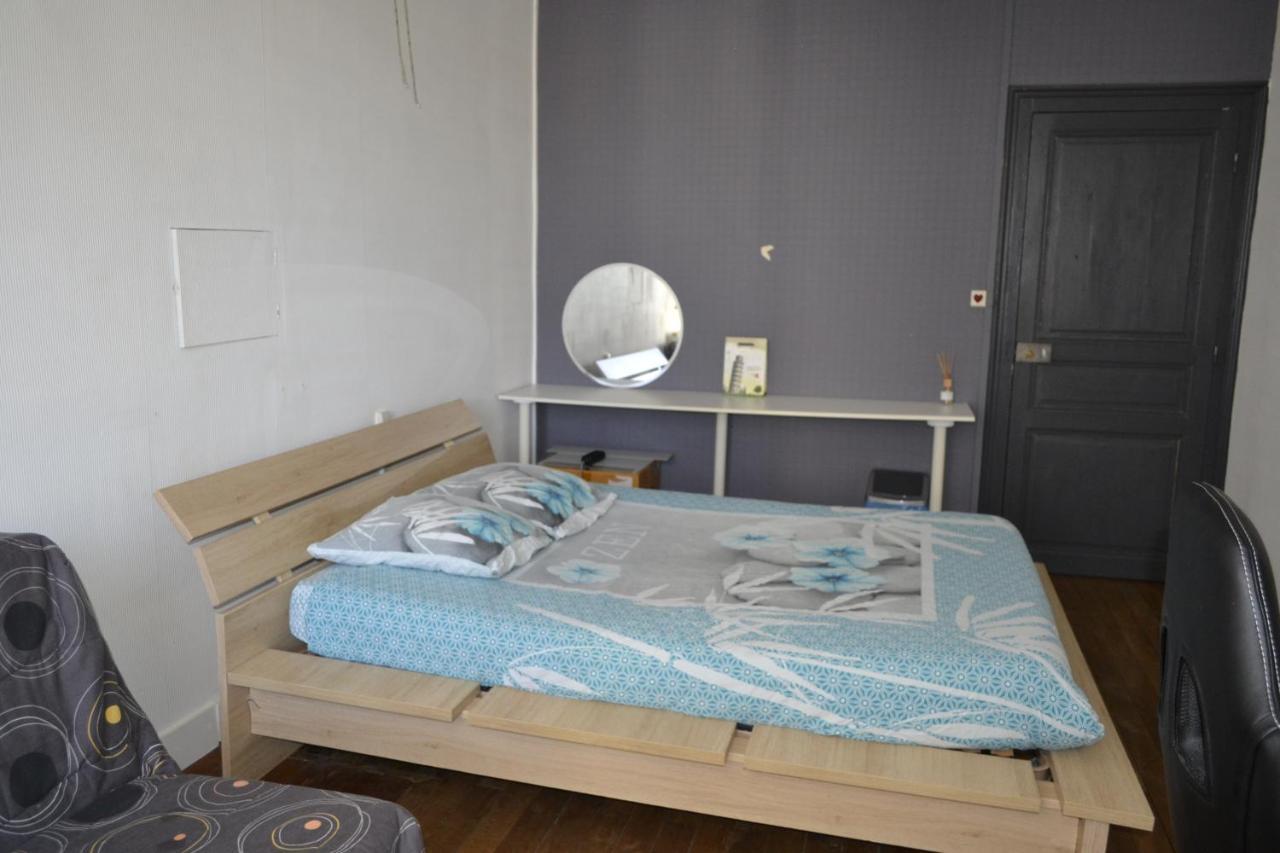 Bed and Breakfast Grande Chambre D'Hote Pour 4 A 5 Personnes Chef-Boutonne Exterior foto